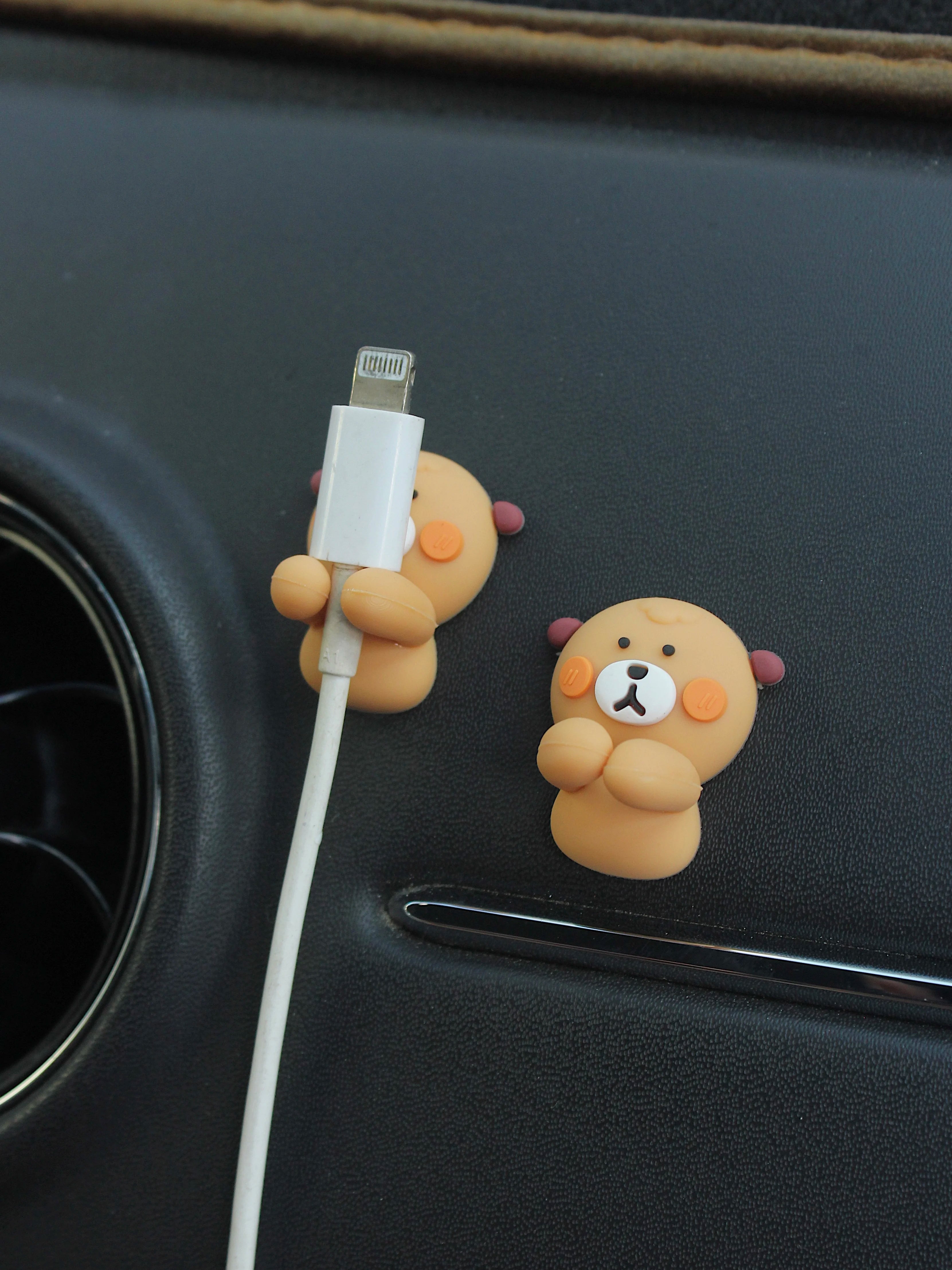 Creative cartoon mobile phone data cable organizer Charging cable organizer Headphone cable fixer card wire device