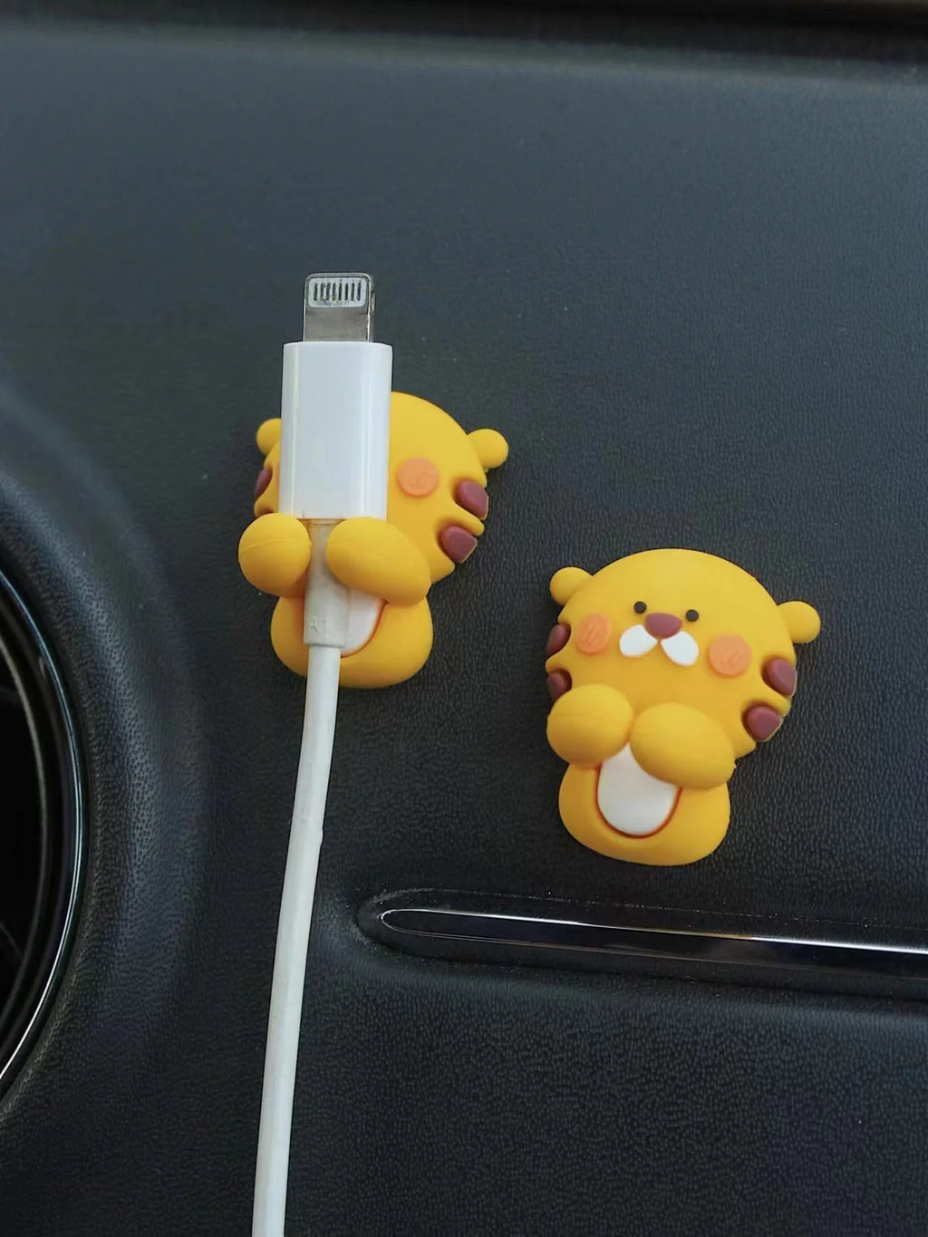 Creative cartoon mobile phone data cable organizer Charging cable organizer Headphone cable fixer card wire device